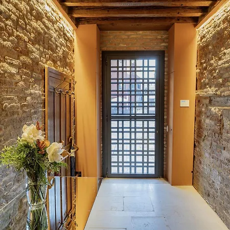 Palazzetto San Stin Up To 5 Guests Renewed In 2024 Apartment