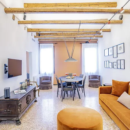 Palazzetto San Stin Up To 5 Guests Renewed In 2024 * Venecia