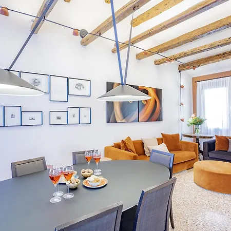 Apartamento Palazzetto San Stin Up To 5 Guests Renewed In 2024